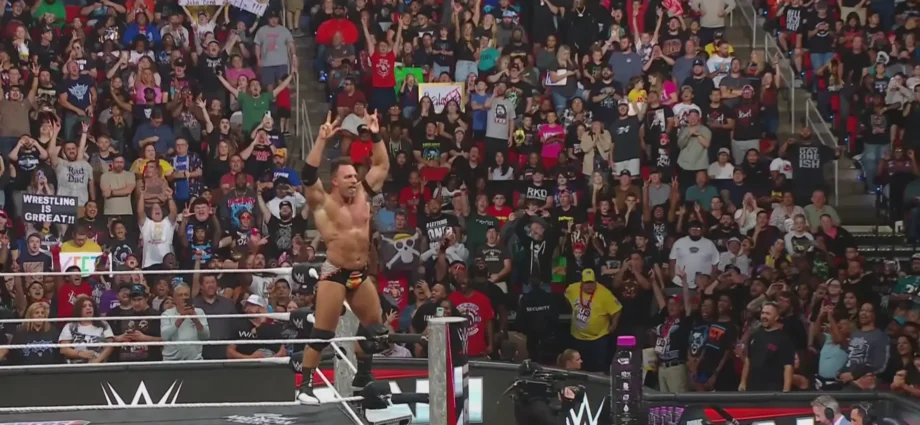 LA Knight vs. Kofi Kingston 2025-29-09 Preview