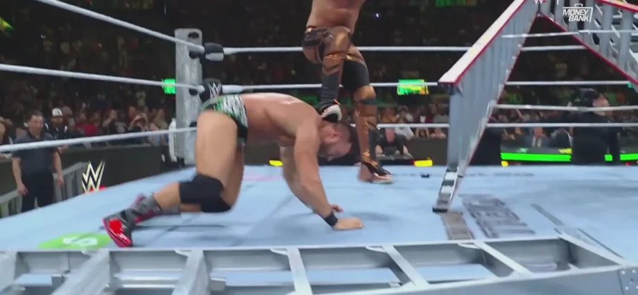Men’s MIB Ladder Match Seth Rollins vs. Penta vs. El Grande Americano vs. Andrade vs. Solo Sikoa vs. LA Knight 2025-06-07 Preview