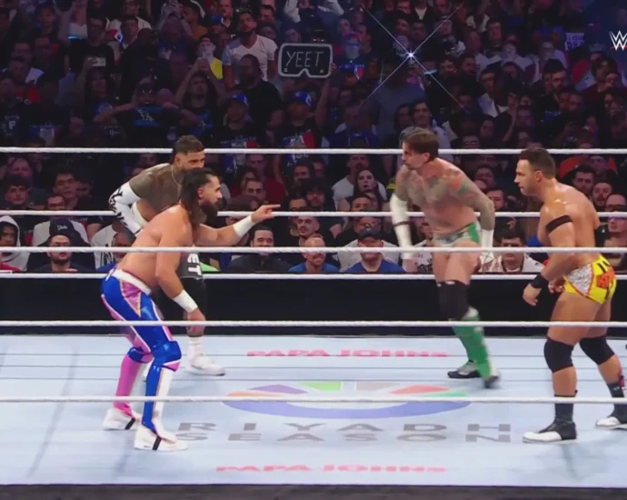 World Heavyweight Championship Match - Seth Rollins vs. CM Punk vs. Jey Uso vs. LA Knight 2025-08-31 Preview