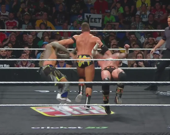 World Heavyweight Championship No. 1 Contender’s Match LA Knight vs. CM Punk vs. Jey Uso 2025-10-13 Preview