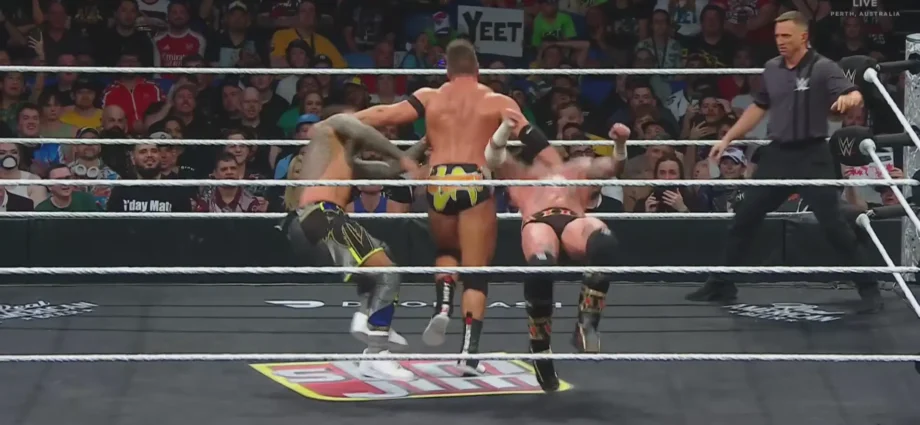 World Heavyweight Championship No. 1 Contender’s Match LA Knight vs. CM Punk vs. Jey Uso 2025-10-13 Preview